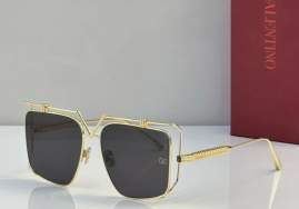 Picture of Valentino Sunglasses _SKUfw65111970fw